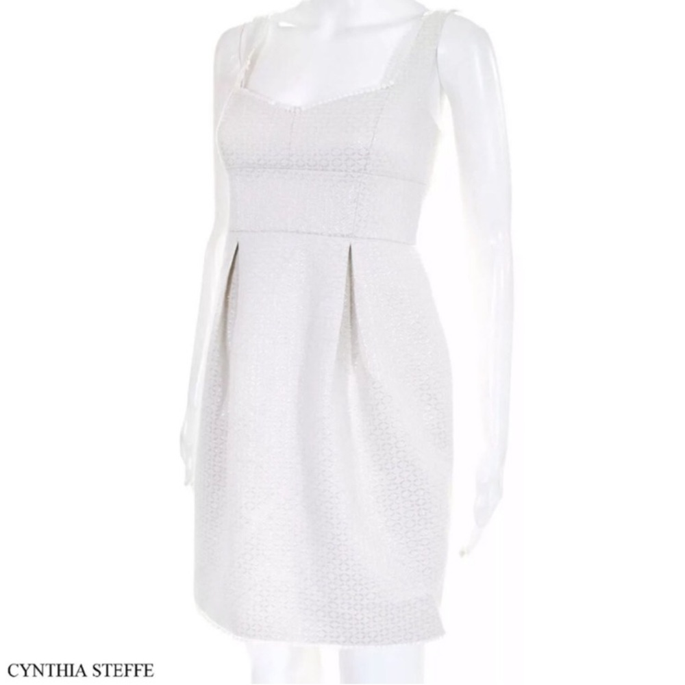Cynthia Steffe Sleeveless Crème White Silver Metallic Shimmer Dress  size 10